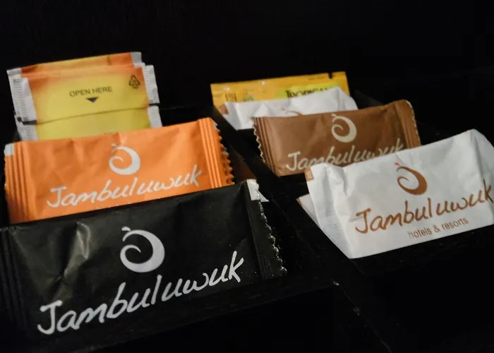 ホテル Jambuluwuk Oceano 5*