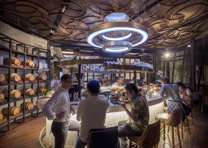 酒店 Jambuluwuk Oceano 塞米亚克