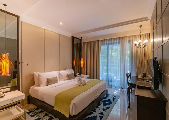 Jambuluwuk Oceano 4*